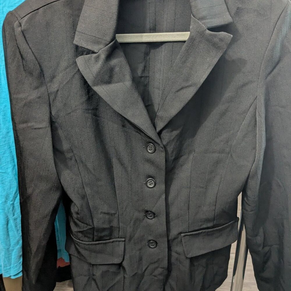 T. Milano Black Pinstripe Blazer Size 8